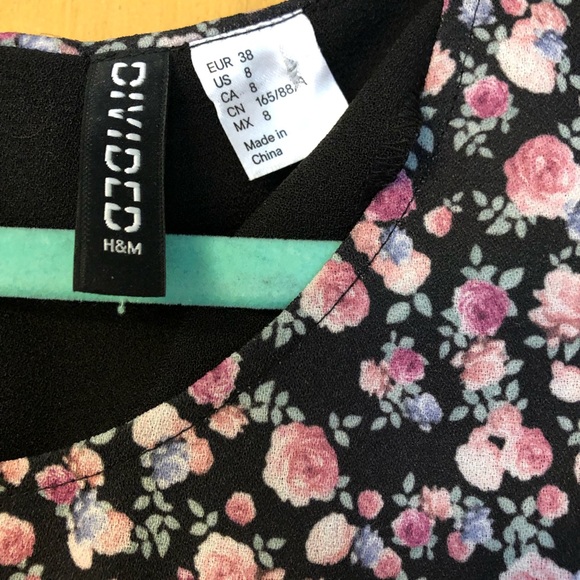 H&M Ditsy Floral Fit & Flare Skater Dress - Picture 6 of 6